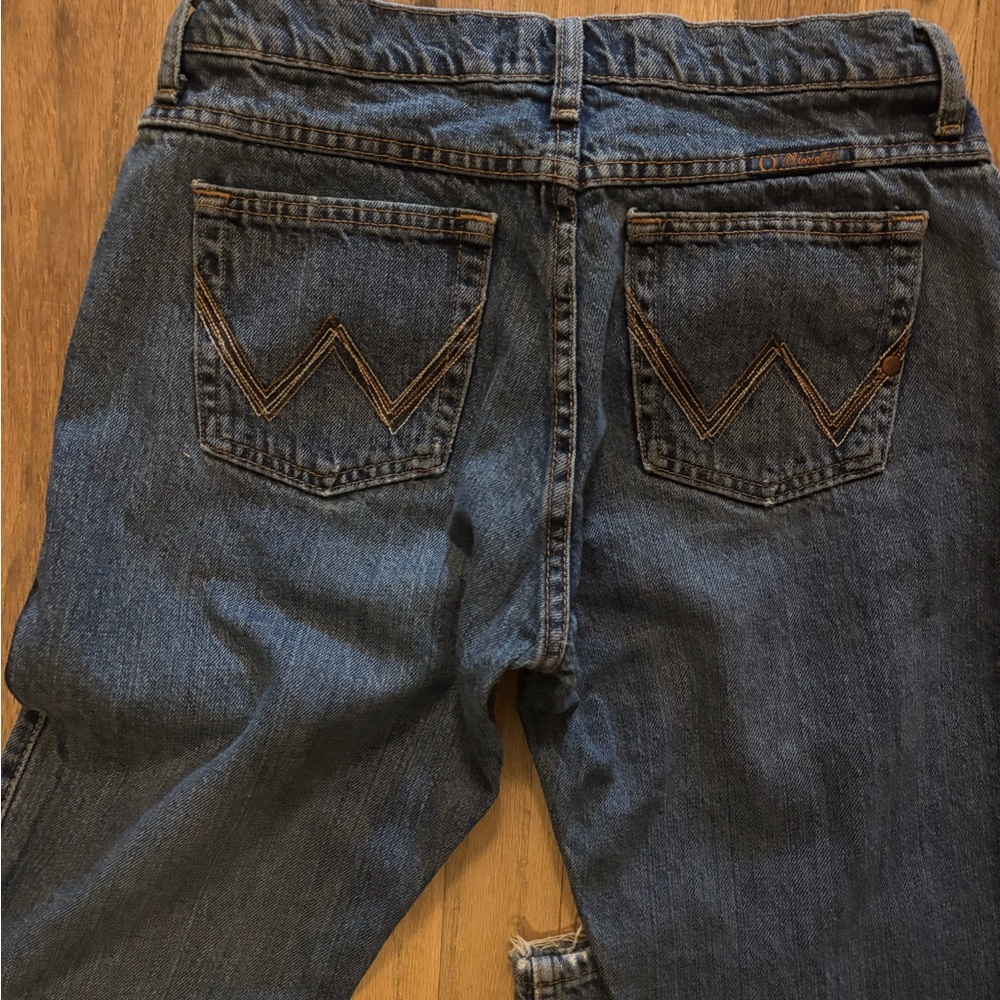 Wrangler Relaxed Fit Blue Jeans